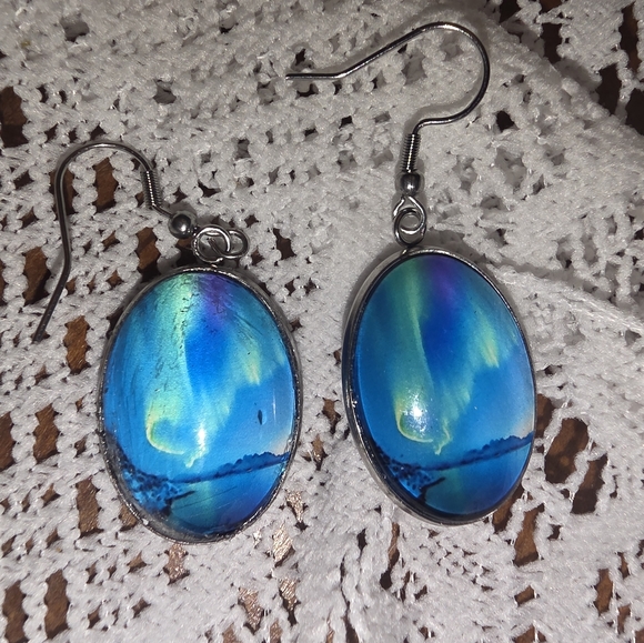 Handmade Jewelry - Aurora Northern Lights Cabochon Earrings, Stainless Steel Hooks 18x25mm